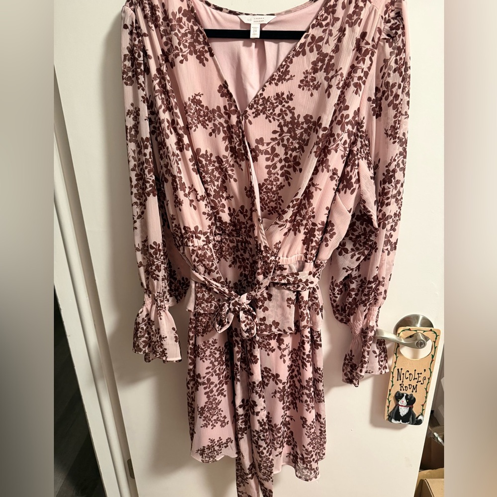 Lauren Conrad Blush Pink Floral V-Neck Blouse